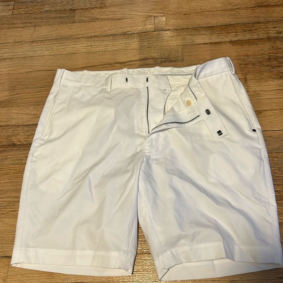 Ralph Lauren lightweight golf shorts size 36 brand new. - Picture 4 of 6